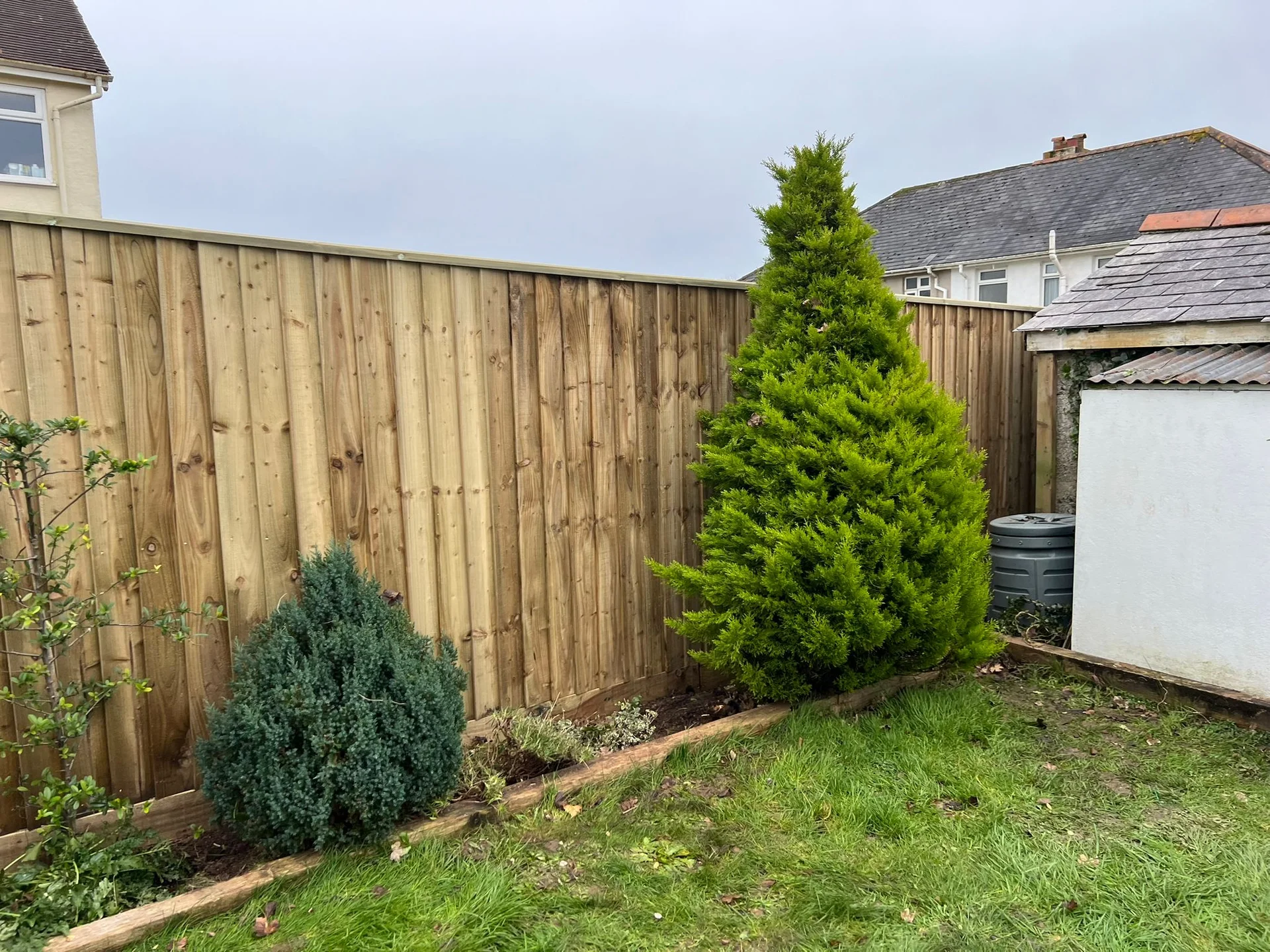 Heavy duty coastal fence installation in Torquay