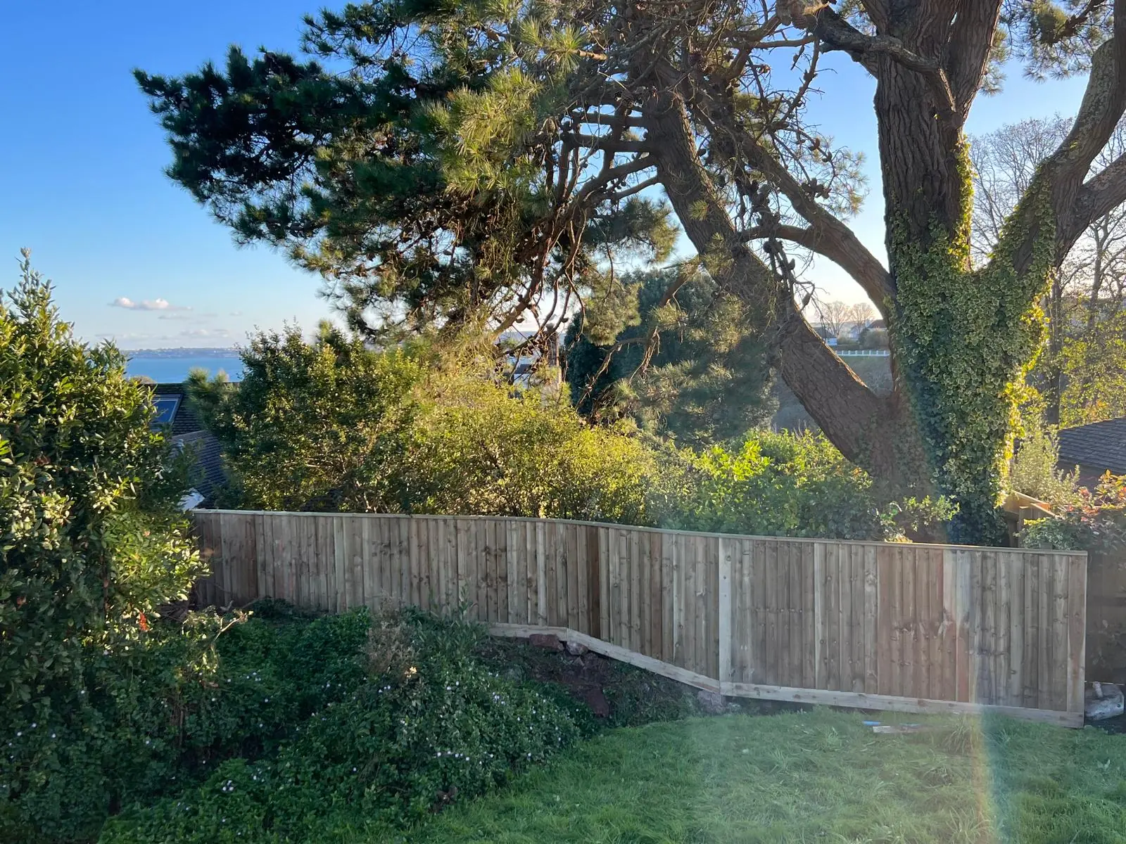 Case Study: Expert Closeboard Fence Installation in Livermead, Torquay
